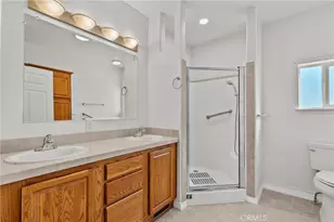 15455 Glenoaks Blvd, Sylmar, CA 91342 - Photo 37