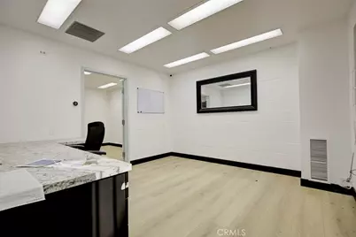 18417 Bryant Street, Northridge, CA 91325 - Photo 11