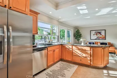 2747 Granvia Place, Thousand Oaks, CA 91360 - Photo 17