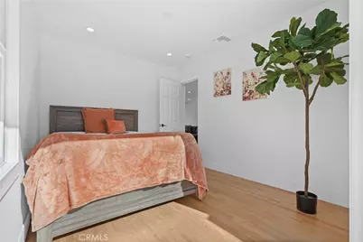 11330 Blix Street, West Toluca Lake, CA 91602 - Photo 15