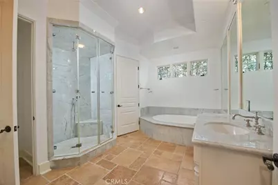 558 Hillgreen Drive #207, Beverly Hills, CA 90212 - Photo 35