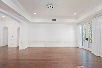 558 Hillgreen Drive #207, Beverly Hills, CA 90212 - Photo 45