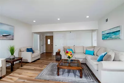11968 Rossiter, Sylmar, CA 91342 - Photo 5
