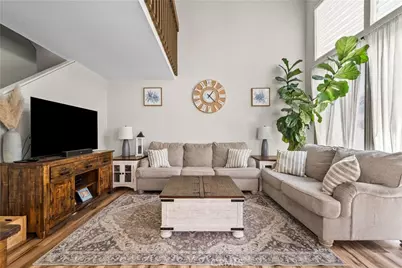 20931 Judah Lane #35, Newhall, CA 91321 - Photo 5