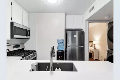 7050 Shoup Ave #225 #225, Canoga Park, CA 91303 - Photo 19