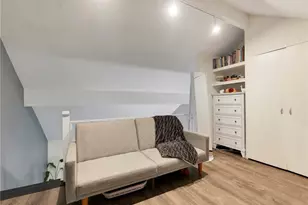 7050 Shoup Ave, Canoga Park, CA 91303 - Photo 23