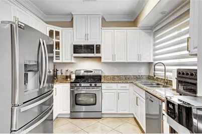 13629 Wyandotte Street #111, Van Nuys, CA 91405 - Photo 17