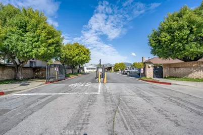 15439 Jersey Street #16, Mission Hills (San Fernando), CA 91345 - Photo 21