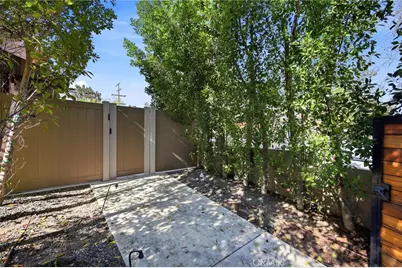 5237 Topanga Canyon, Woodland Hills, CA 91364 - Photo 9