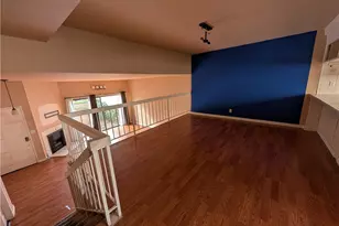 18403 Unit C Collins, Tarzana, CA 91356 - Photo 5