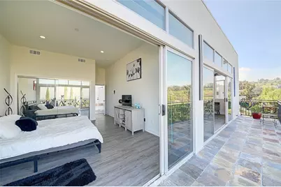 3952 Oakfield Drive, Sherman Oaks, CA 91423 - Photo 29