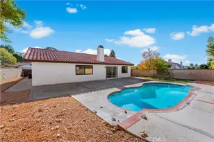 20559 Lisa Gail Dr, Saugus, CA 91350 - Photo 45