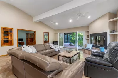 5653 Shirley Avenue, Tarzana, CA 91356 - Photo 7