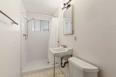 12918 Pinney, Pacoima, CA 91331 - Photo 17