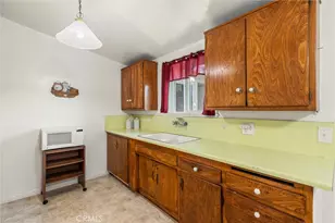 12918 Pinney, Pacoima, CA 91331 - Photo 11