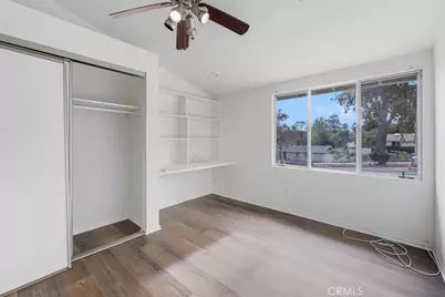 20447 Oxnard Street, Woodland Hills, CA 91367 - Photo 3