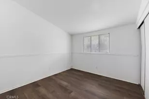 20447 Oxnard St, Woodland Hills, CA 91367 - Photo 13