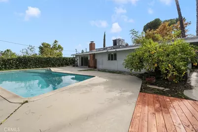 20447 Oxnard Street, Woodland Hills, CA 91367 - Photo 15