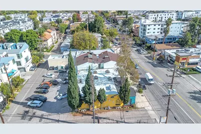 10935 Camarillo, North Hollywood, CA 91602 - Photo 27