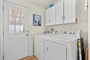 15455 Glenoaks Blvd, Sylmar, CA 91342 - Photo 27