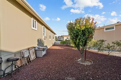 15455 Glenoaks Boulevard #94, Sylmar, CA 91342 - Photo 31