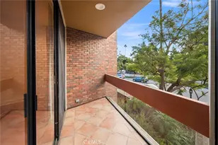 750 S Bundy, Los Angeles, CA 90049 - Photo 17