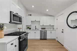 27442 Plumwood, Canyon Country, CA 91351 - Photo 7