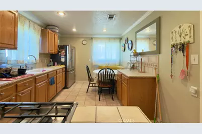 14388 Beaver Street, Sylmar, CA 91342 - Photo 11