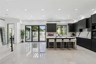 2227 N Lamer St, Burbank, CA 91504 - Photo 17