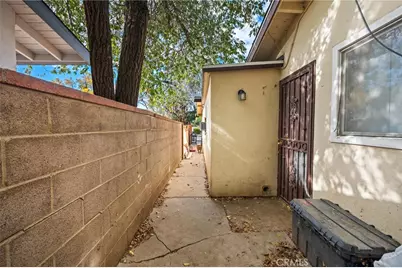 43826 Beech Avenue, Lancaster, CA 93534 - Photo 23