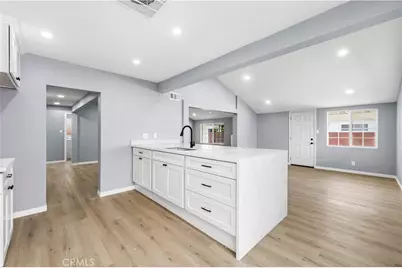 5651 Radford, Valley Village, CA 91607 - Photo 9