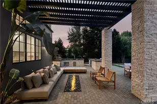 20511 Wells Dr, Woodland Hills, CA 91364 - Photo 11