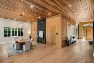 20511 Wells Dr, Woodland Hills, CA 91364 - Photo 17