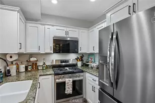 23731 Del Monte Dr., Valencia, CA 91355 - Photo 9