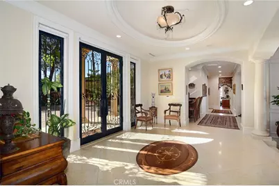 18933 La Montana Place, Tarzana, CA 91356 - Photo 9