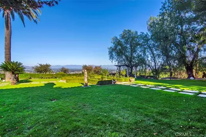 18933 La Montana Place, Tarzana, CA 91356 - Photo 67