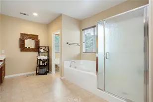 20530 Cheryl Ln, Saugus, CA 91350 - Photo 43
