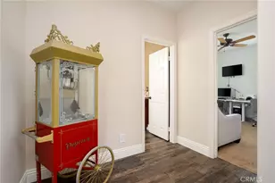 20530 Cheryl Ln, Saugus, CA 91350 - Photo 33