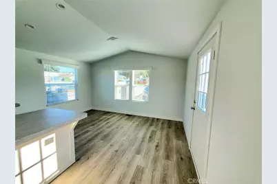 8100 Foothill Boulevard #1, Sunland, CA 91040 - Photo 3