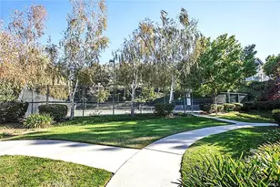 26922 Flo, Canyon Country, CA 91351 - Photo 17