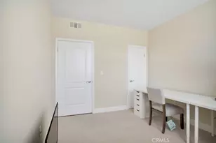 4724 Kester, Sherman Oaks, CA 91403 - Photo 17