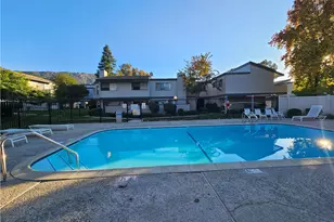 6509 Twin Circle, Simi Valley, CA 93063 - Photo 21