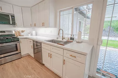 25891 Fenda, Valencia, CA 91355 - Photo 11