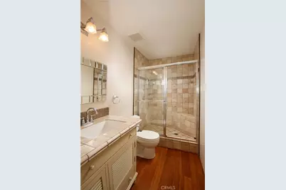 400 W Riverside Drive #2, Burbank, CA 91506 - Photo 15