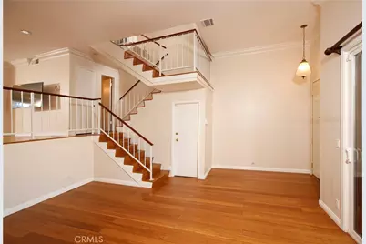 400 W Riverside Drive #2, Burbank, CA 91506 - Photo 3