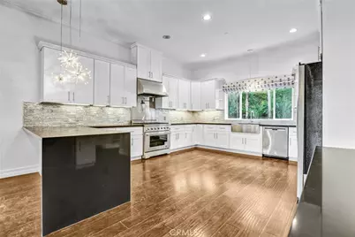 22202 Avenue San Luis, Woodland Hills, CA 91364 - Photo 11