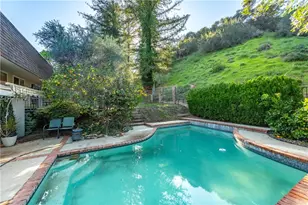 17005 Escalon Dr, Encino, CA 91436 - Photo 15