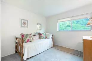 17005 Escalon Dr, Encino, CA 91436 - Photo 11