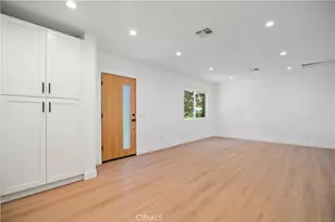 6935 Jellico Ave, Lake Balboa, CA 91406 - Photo 17