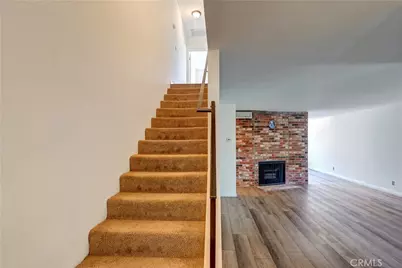 7809 N Via Foggia, Burbank, CA 91504 - Photo 9